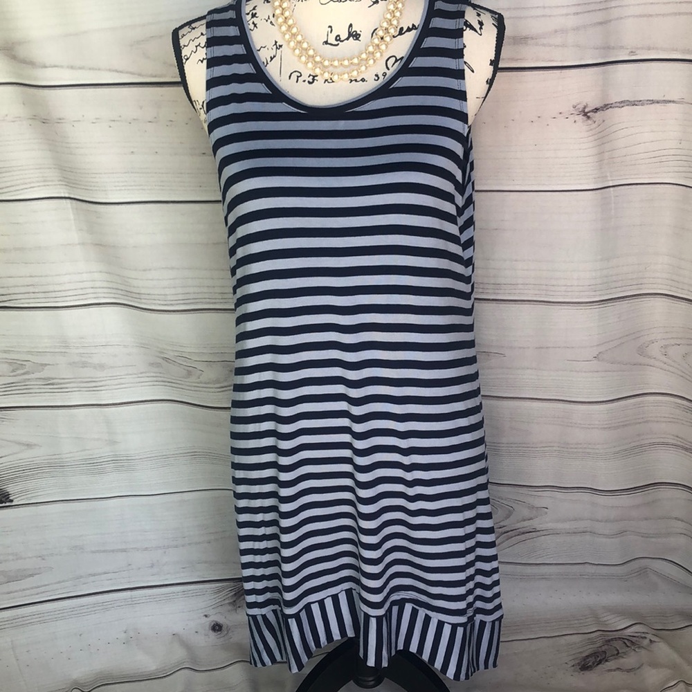 Logo by Lori Goldstein sleeveless Top🥀NEW